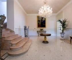 Villa Griante: Entrance hall