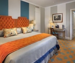 Villa-Malakoff-Bedroom