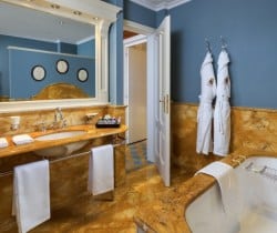 Villa-Malakoff-Bathroom