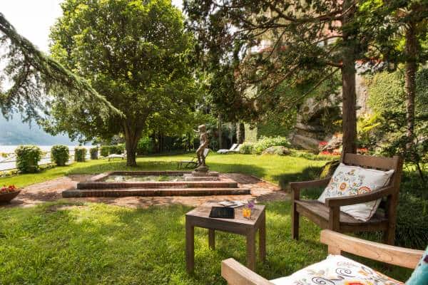 Vila-Mila-Outdoor-chill-out-area