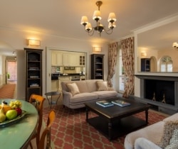 Villa-Mosaic-House-Living-room