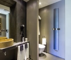 Villa-Valli-Bathroom