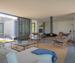 Villa Sal-Living room.jpg