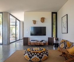 Villa Sal-Living room.jpg