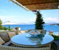 Villa-Aglaia-All-fresco-dining-area