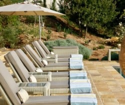 Villa-Aglaia-Outdoor-chill-area