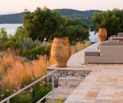 Villa-Aglaia-Outdoor-chill-area
