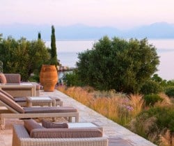 Villa-Cassia-Outdoor-chill-area