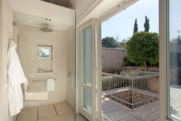 Villa Elara-Bathroom