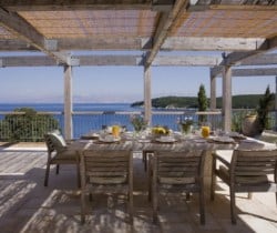 Villa Elara-Al fresco dining area