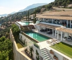 Villa-Nissaki-Swimming pool