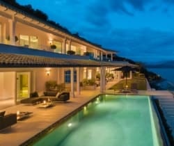 Villa-Nissaki-Swimming-pool-by-night