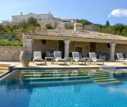 Villa-Thea-Swimming-pool