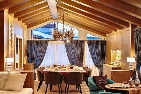 Chalet-Antelao-Dining-area