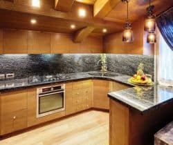 Chalet-Antelao-Kitchen