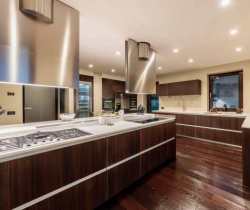 Chalet-Faloria-Kitchen