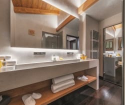 Chalet-Faloria-Bathroom