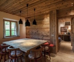 Chalet Krystal-Dining area