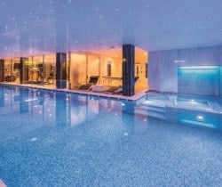 Chalet-Mietres-Swimming-pool
