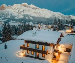 Chalet-Mietres-Sunrise-views