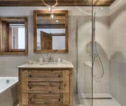 Chalet-Anemone-Bathroom