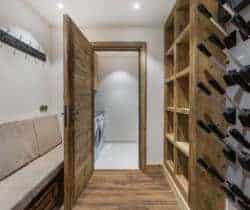 Chalet-Anemone-Ski-room