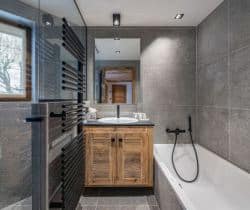 Chalet-Aubert-Bathroom