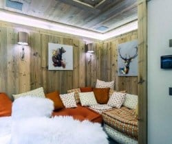 Chalet Austen-Office_lounge