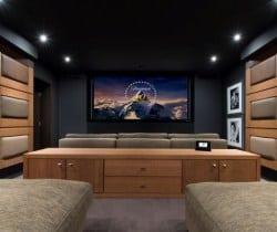 Chalet Belle-Cinema room