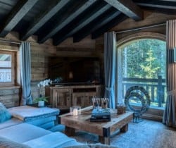 Chalet Bernice-TV room
