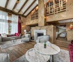 Chalet-Blossom-Living-area