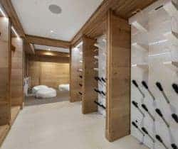 Chalet-Blossom-Ski-room
