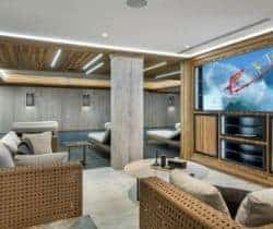 Chalet-Blossom-TV-lounge