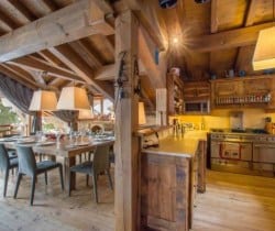 Chalet Chenus-Dining area