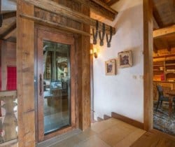 Chalet Chenus-Dining area