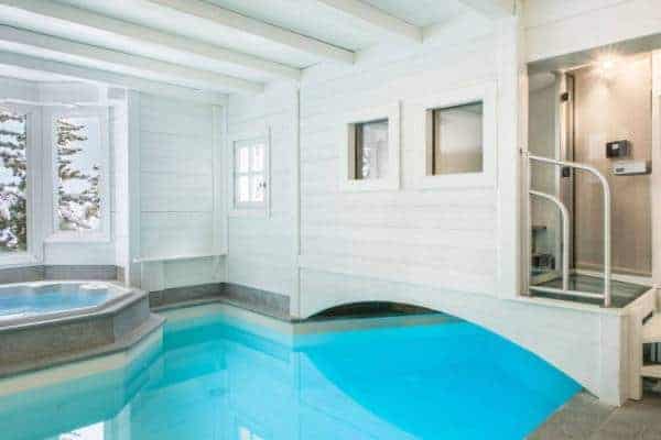 Chalet Dumas-Swimming pool and jacuzzi