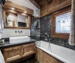Chalet Fantine-Bathroom