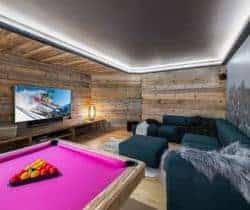 Chalet-Masson-Games-and-TV-room
