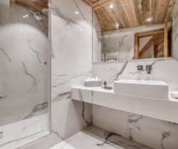 Chalet-Namaste-Bathroom