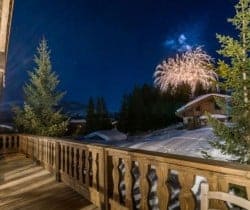 Chalet-Namaste-Exteriors-by-night