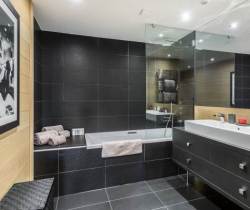 Chalet-Sermisy-Bathroom