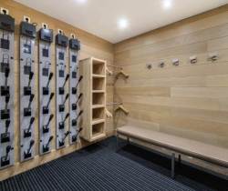 Chalet-Sermisy-Ski-room