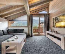 Chalet-Tortue-TV-room