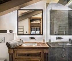 Chalet-Valette-Bathroom
