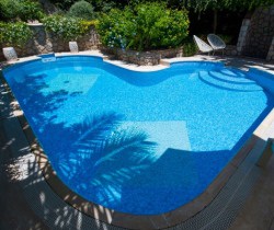 27Villa-Adele-Swimming-pool