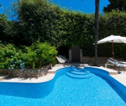 30Villa-Adele-Swimming-pool