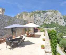 Villa Adriano-Al fresco dining area