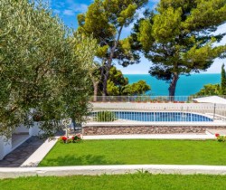 Villa-Bouganville-Swimming-pool