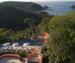 Villa Cactus - Outside view & pool