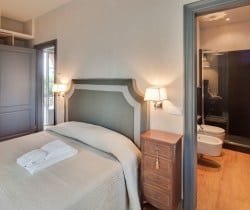 Villa-Cristofano-Bedroom